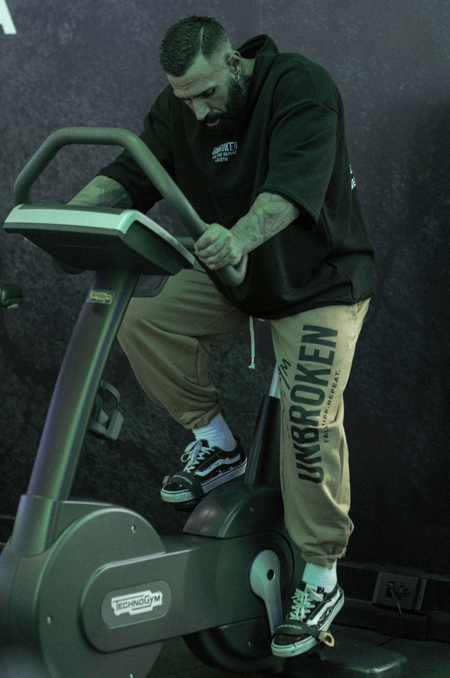 Pantalone Over UNBROKEN