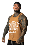 Camiseta sin mangas al atardecer
