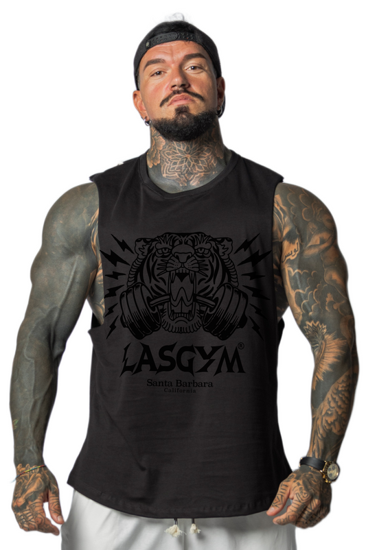 Camiseta sin mangas al atardecer