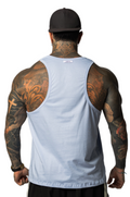 Camiseta sin mangas al atardecer